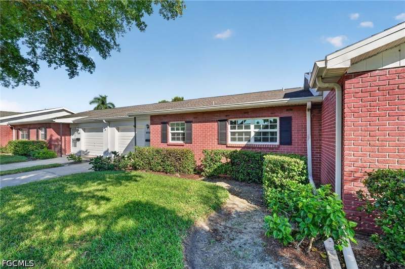 2 bedroom Attached at 1367 Bunker Way, Myerlee Circle Condo, Fort Myers — photo 3