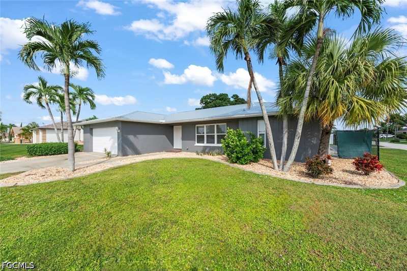 3 bedroom SingleFamilyResidence at 4472 Coronado Pkwy, Cape Coral, Cape Coral — photo 1