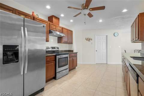 4472 Coronado Pkwy, Cape Coral FL - photo 10 of 72