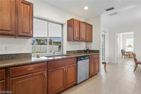 4472 Coronado Pkwy, Cape Coral FL - photo 8 of 72