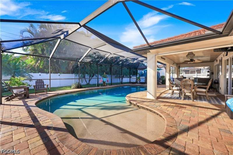 3 bedroom SingleFamilyResidence at 5240 SW 19th Ave, Cape Coral, Cape Coral — photo 3