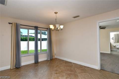 4718 Forest Glen Dr, North Fort Myers FL - photo 8 of 35