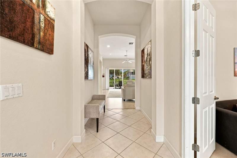 2 bedroom SingleFamilyResidence at 2256 Island Cove Cir, Island Cove, Naples — photo 4