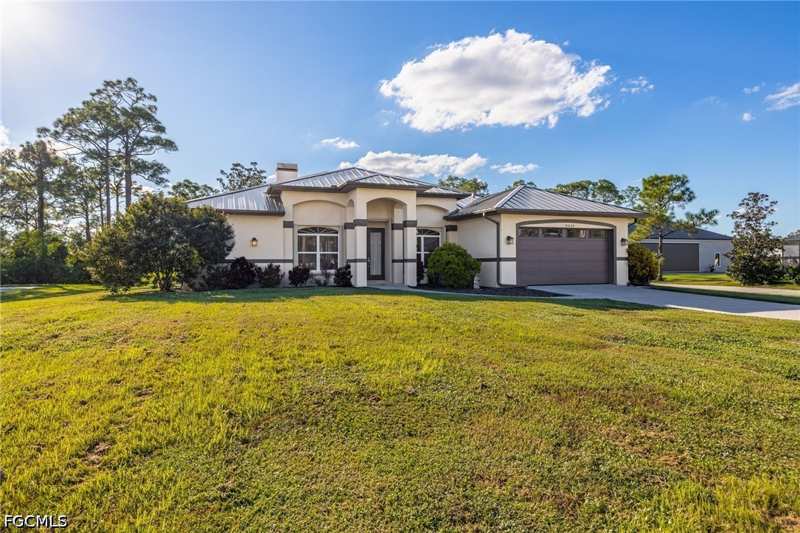 3 bedroom SingleFamilyResidence at 18839 Baseleg Ave, Pine Shadows Air Park, North Fort Myers — photo 1