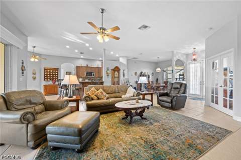 18839 Baseleg Ave, North Fort Myers FL - photo 7 of 47
