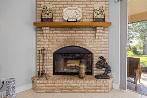 18839 Baseleg Ave, North Fort Myers FL - photo 9 of 47