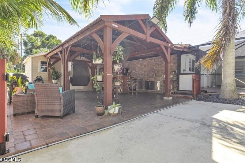 3 bedroom SingleFamilyResidence at 3619 Oasis Blvd, Cape Coral, Cape Coral — photo 4