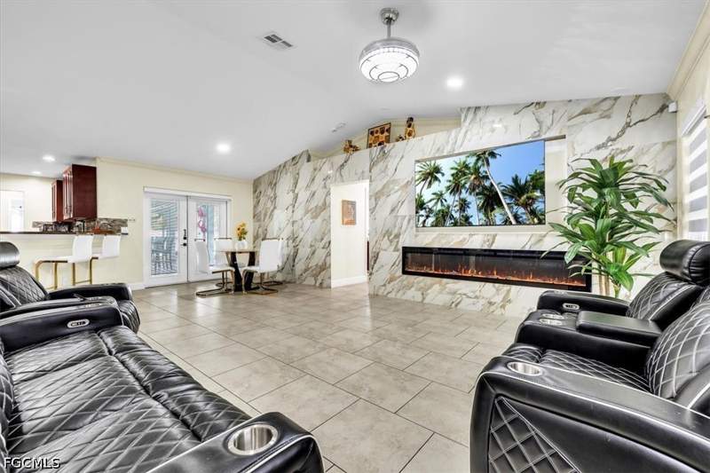 3 bedroom SingleFamilyResidence at 3619 Oasis Blvd, Cape Coral, Cape Coral — photo 5
