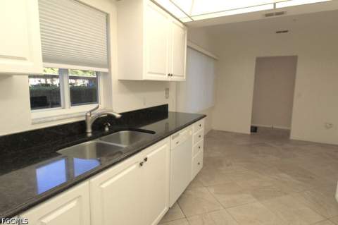 14931 Park Lake Dr 104, Fort Myers FL - photo 6 of 29
