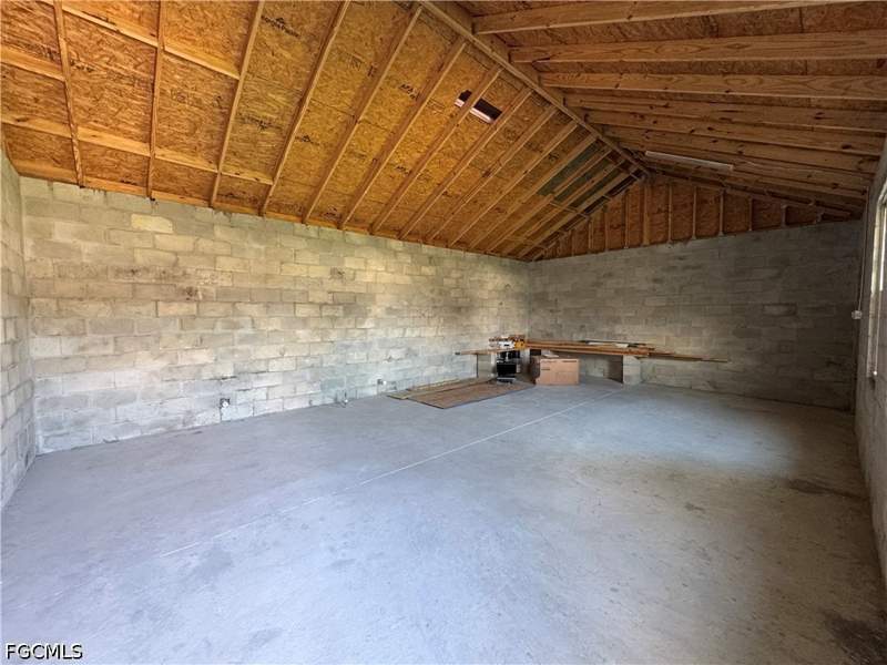 3 bedroom SingleFamilyResidence at 3200 21st St W, Lehigh Acres, Lehigh Acres — photo 5