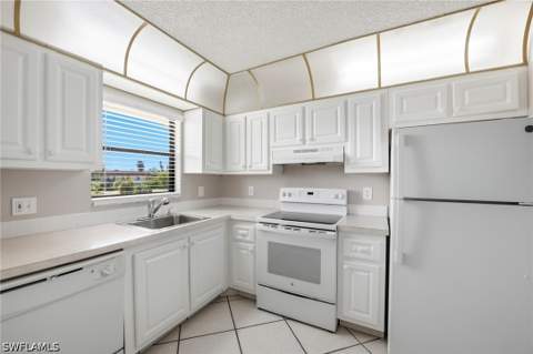 4246 27th Ct SW 206, Naples FL - photo 12 of 24