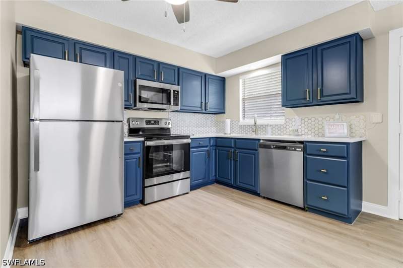 1 bedroom Condominium at 3325 Airport Rd N G5, Poinciana Condo, Naples — photo 2