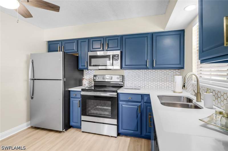 1 bedroom Condominium at 3325 Airport Rd N G5, Poinciana Condo, Naples — photo 3