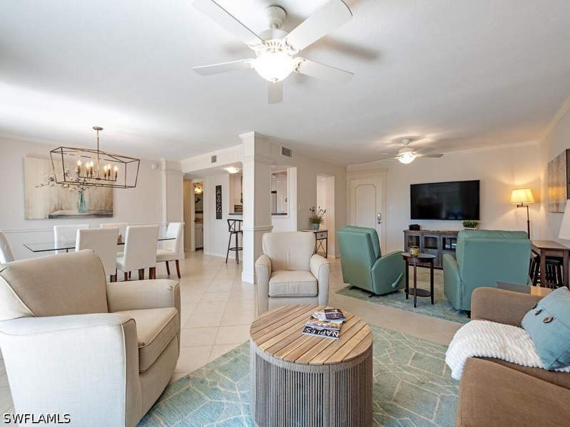 2 bedroom Condominium at 555 Park Shore Dr B411, Venetian Bayview, Naples — photo 3