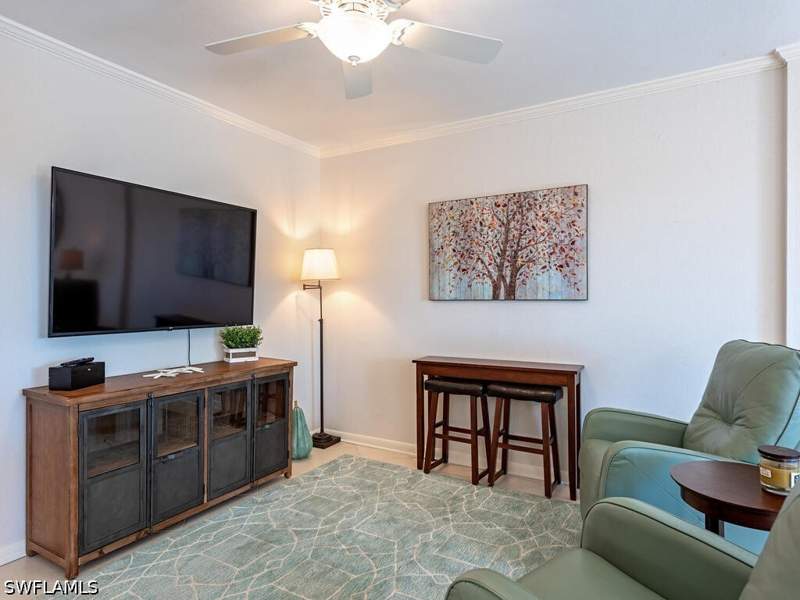 2 bedroom Condominium at 555 Park Shore Dr B411, Venetian Bayview, Naples — photo 5