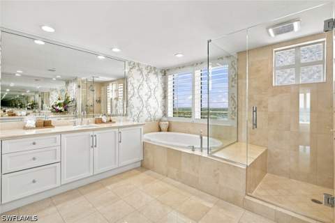 3991 Gulf Shore Blvd N 102, Naples FL - photo 11 of 19