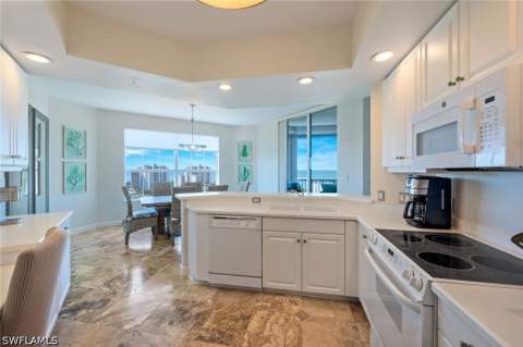 300 Dunes Blvd Ph-5, Naples FL - photo 7 of 26