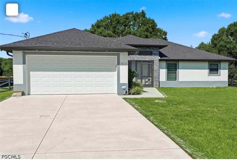 4 bedroom SingleFamilyResidence at 7572 9th Ter, Wheelers Subd, Labelle — photo 1
