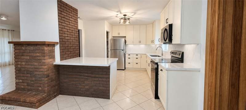 2 bedroom SingleFamilyResidence at 2260 Howard Rd, Muse, Labelle — photo 3