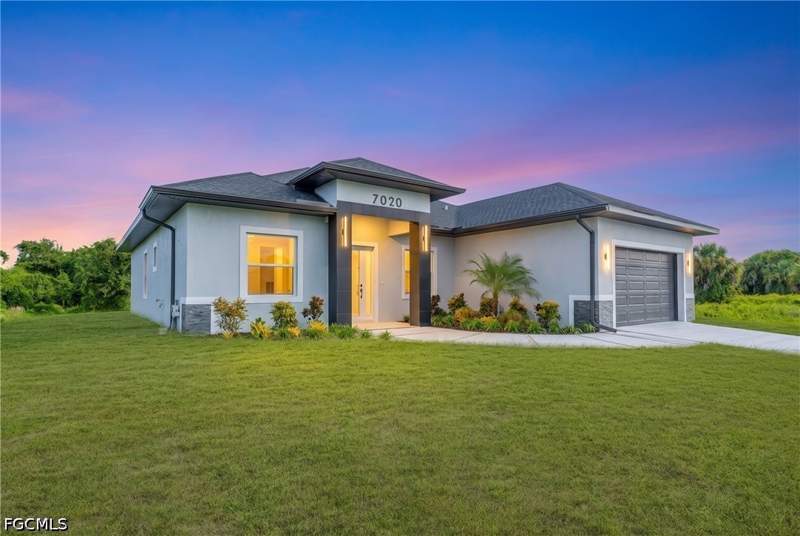 3 bedroom SingleFamilyResidence at 7020 Burma Cir, Port Labelle, Labelle — photo 4