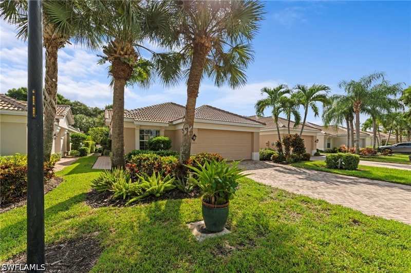 2 bedroom Attached at 10083 Colonial Country Club Blvd, Sabal Pointe, Fort Myers — photo 1