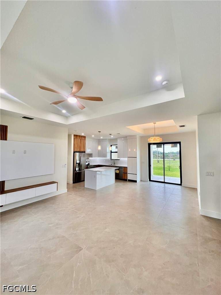 3 bedroom SingleFamilyResidence at 3904 NW 38th St, Cape Coral, Cape Coral — photo 3
