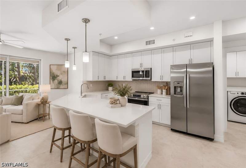 3 bedroom Condominium at 286 Indies Dr E 102, Antilles, Naples — photo 3