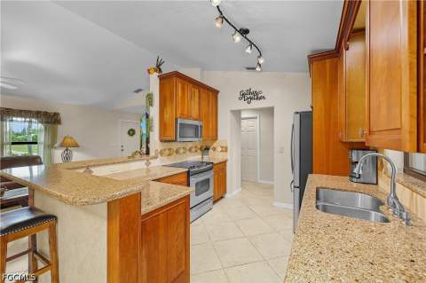 11553 Oakland Dr, Bokeelia FL - photo 12 of 31