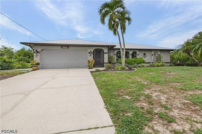 3 bedroom SingleFamilyResidence at 11553 Oakland Dr, Charlotte Shores, Bokeelia — photo 4