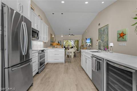 853 Tanbark Dr 205, Naples FL - photo 15 of 33