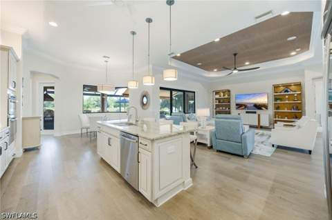 1647 Songbird Ct, Naples FL - photo 6 of 39