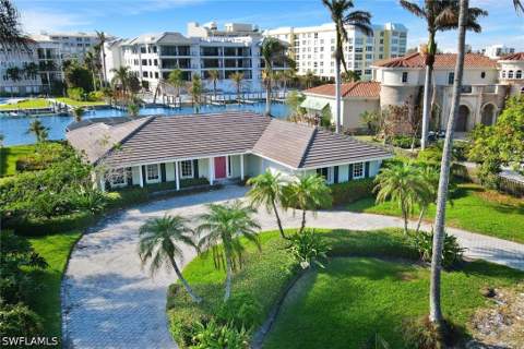 1823 Hurricane Harbor Ln, Naples FL - photo 17 of 22