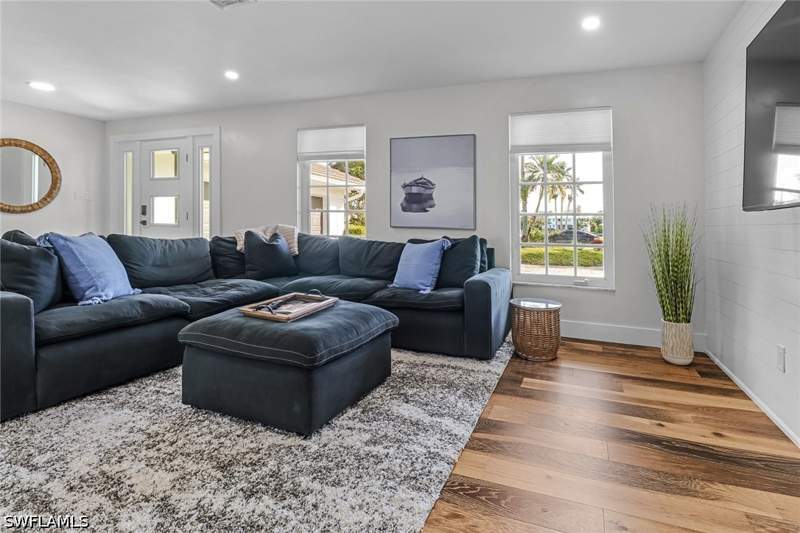 3 bedroom SingleFamilyResidence at 1823 Hurricane Harbor Ln, Moorings, Naples — photo 4