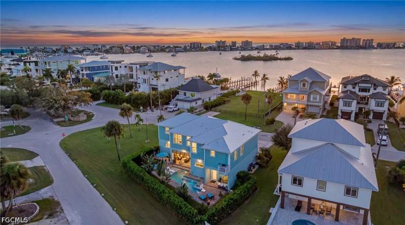 3 bedroom SingleFamilyResidence at 810 San Carlos Dr, San Carlos On The Gulf, Fort Myers Beach — photo 5