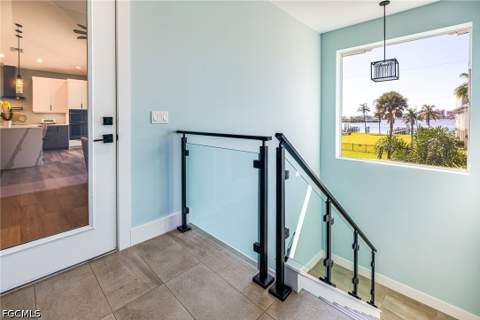 810 San Carlos Dr, Fort Myers Beach FL - photo 9 of 45