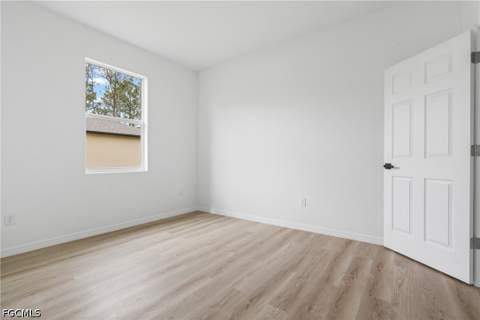 566 Woodview Dr, Lehigh Acres FL - photo 10 of 30