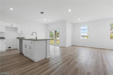 566 Woodview Dr, Lehigh Acres FL - photo 6 of 30