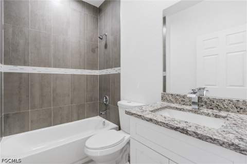 566 Woodview Dr, Lehigh Acres FL - photo 9 of 30