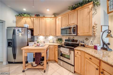 5605 Merlyn Ln, Cape Coral FL - photo 22 of 60
