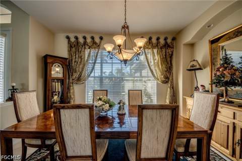 5605 Merlyn Ln, Cape Coral FL - photo 7 of 60