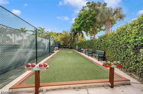 619 Beachwalk Cir I201, Naples FL - photo 23 of 32