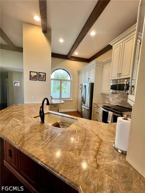 619 Beachwalk Cir I201, Naples FL - photo 7 of 32