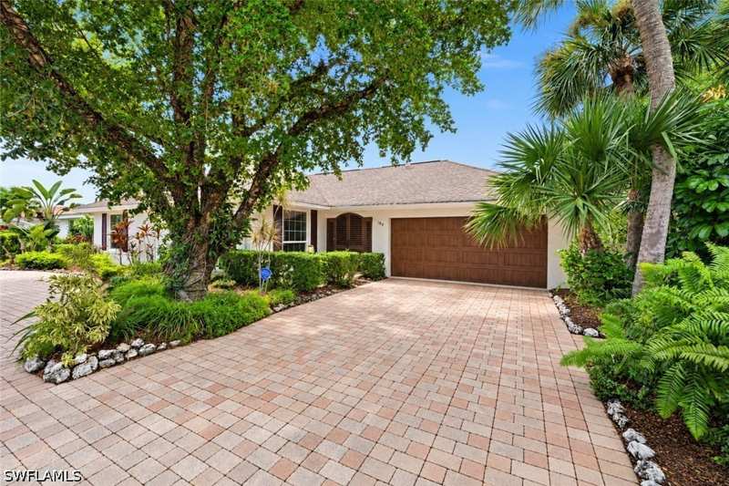 2 bedroom SingleFamilyResidence at 180 Pebble Beach Blvd, Lely Golf Estates, Naples — photo 1
