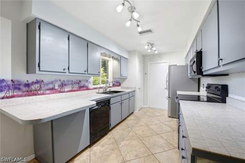 18401 Huckleberry Rd, Fort Myers FL - photo 6 of 14