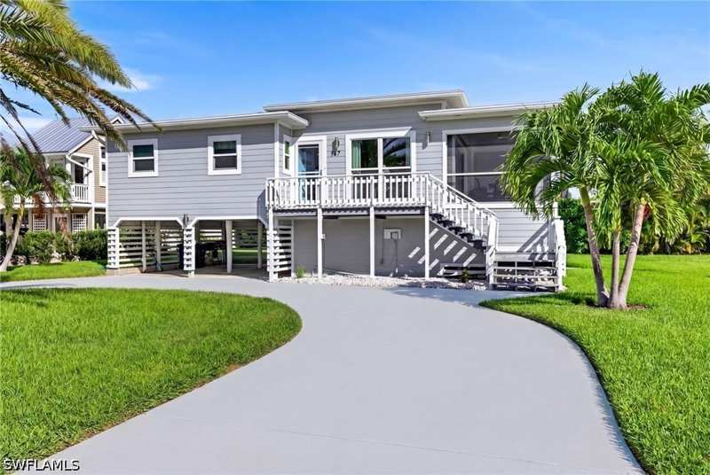 2 bedroom SingleFamilyResidence at 167 Mandalay Rd, Gulf Island Manor, Fort Myers Beach — photo 1