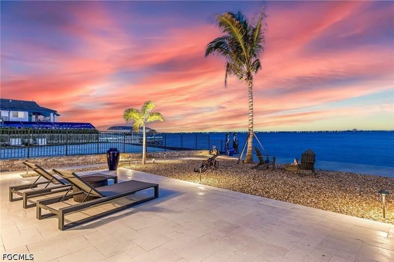3 bedroom SingleFamilyResidence at 2286 SE 28th St, Cape Coral, Cape Coral — photo 3