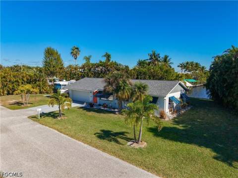 5442 Martin Cv, Bokeelia FL - photo 13 of 59