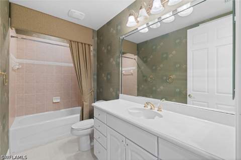 6073 Ashford Ln 802, Naples FL - photo 14 of 20