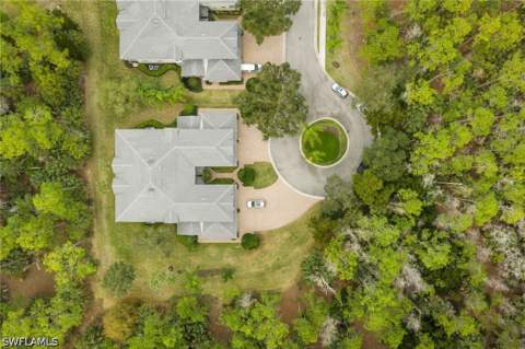 6073 Ashford Ln 802, Naples FL - photo 17 of 20