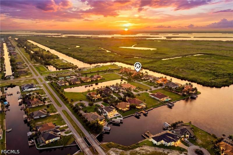 4 bedroom SingleFamilyResidence at 848 West Cape Estates Cir, West Cape Estates, Cape Coral — photo 4